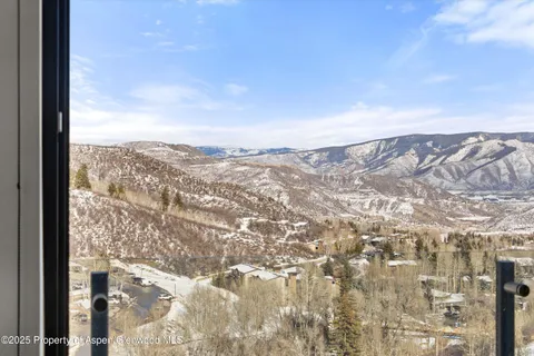 $4,395,000 | 119 Wood Road, Unit 604, Snowmass Village, CO 81615