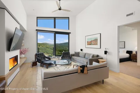 $4,395,000 | 119 Wood Road, Unit 604, Snowmass Village, CO 81615