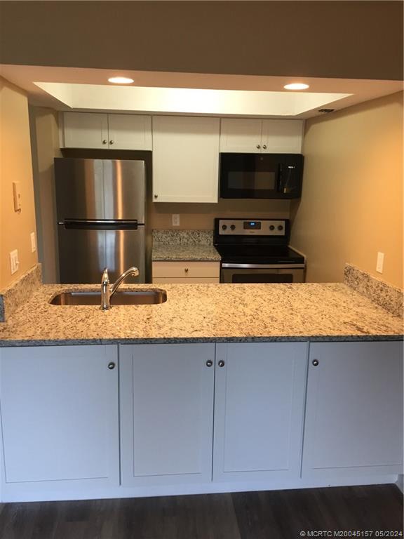 852 Northwest Fork Road Stuart, FL 34994 - Photo 5 of 19 Gallery Image 5