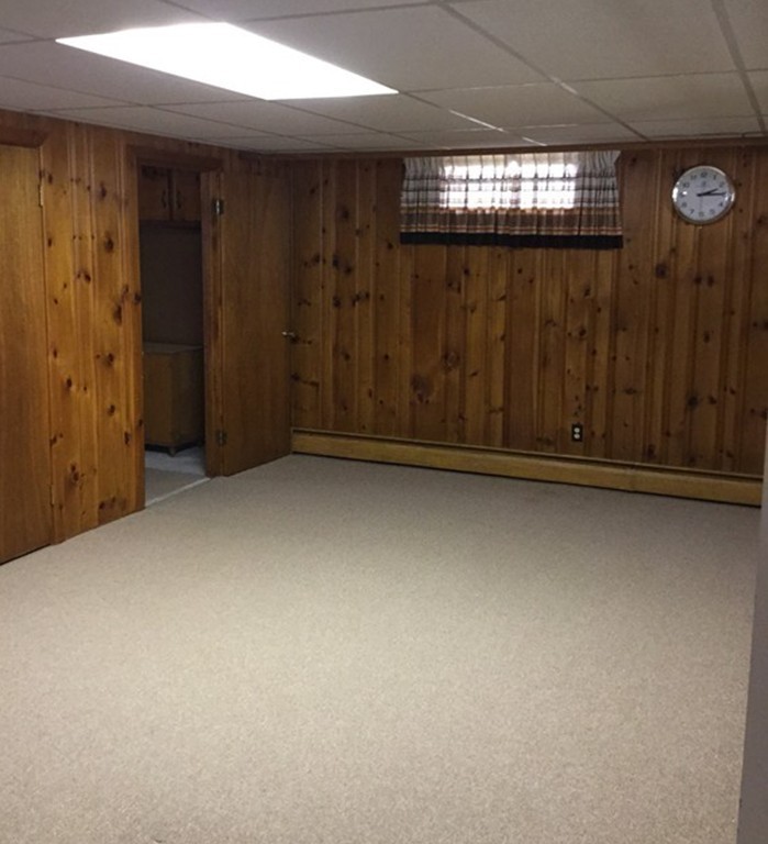 150 Barton Road Wellesley, MA 02481 - Photo 17 of 20 a view of an empty room