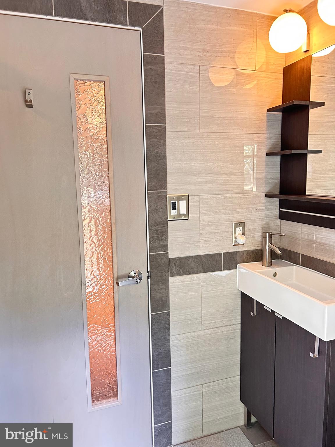 3906 Oaklawn Road Fort Washington, MD 20744 - Photo 23 of 39 Bathroom #2