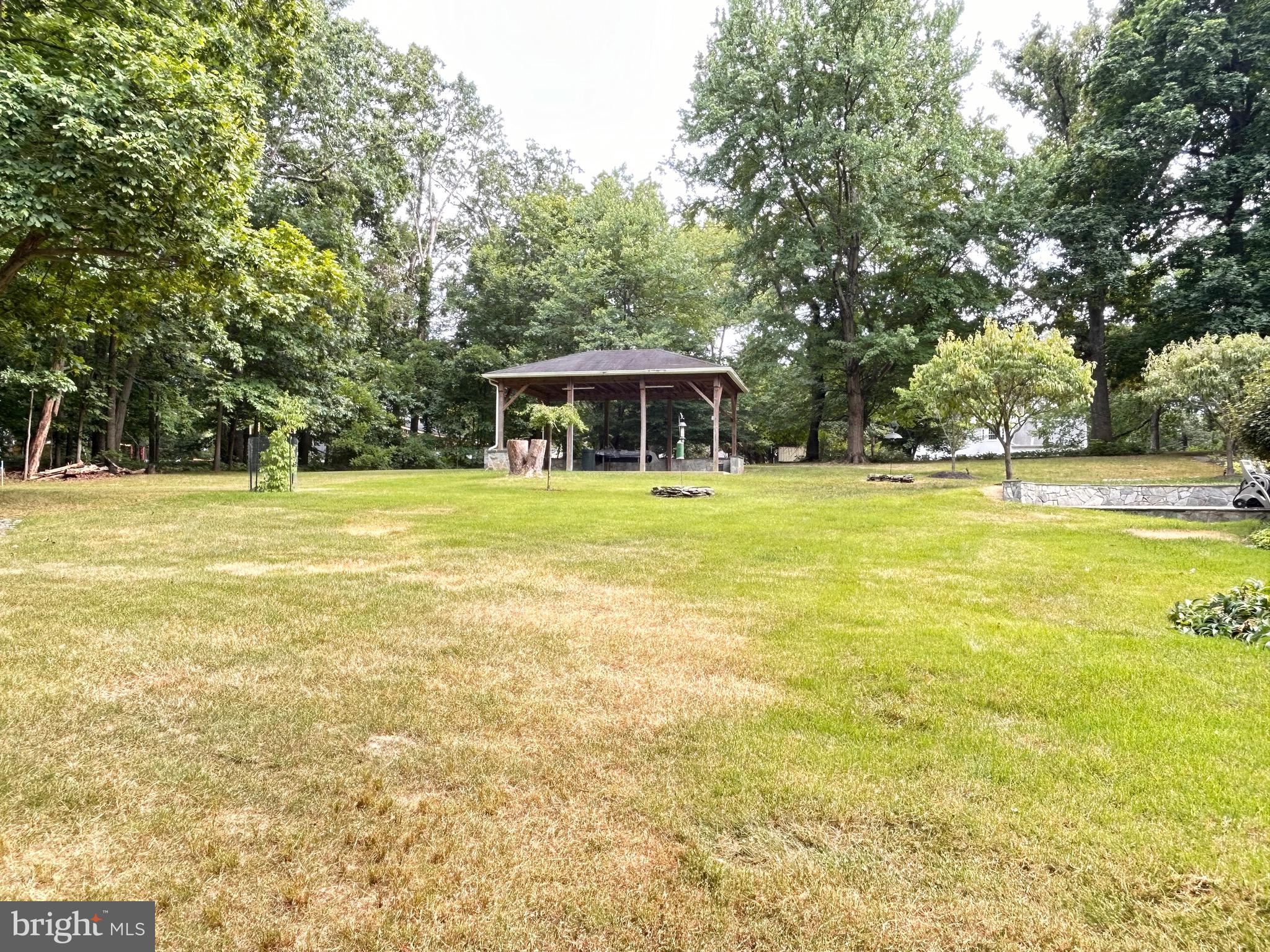 3906 Oaklawn Road Fort Washington, MD 20744 - Photo 5 of 39 Long shot of Back Yard