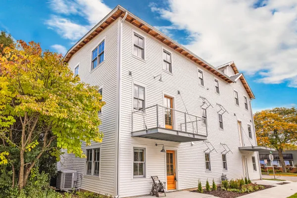 $1,499,999 | N52-w6300-2 Mill Street, Cedarburg, WI 53012