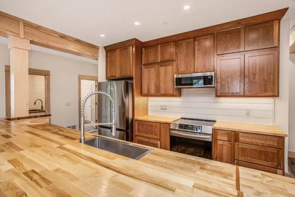 $1,499,999 | N52-w6300-2 Mill Street, Cedarburg, WI 53012