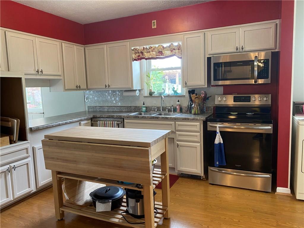 1027 North Audubon Road Indianapolis, IN 46219 - Photo 11 of 29 Gallery Image 11