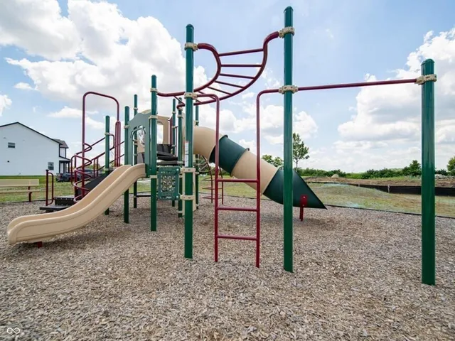 $284,900 | 6175 Rhinecliff Drive, Whitestown, IN 46075