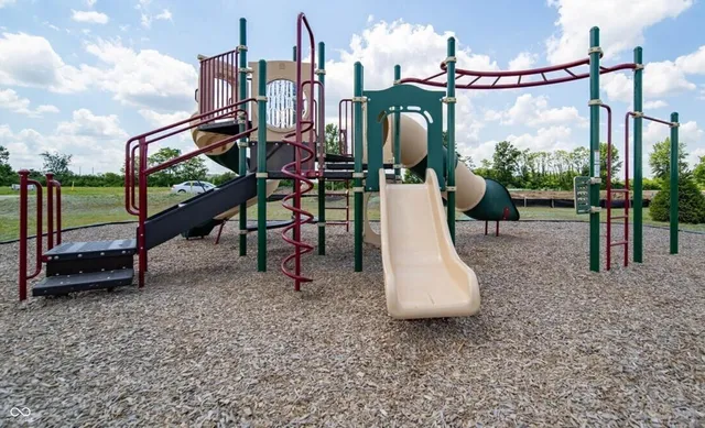 $284,900 | 6175 Rhinecliff Drive, Whitestown, IN 46075