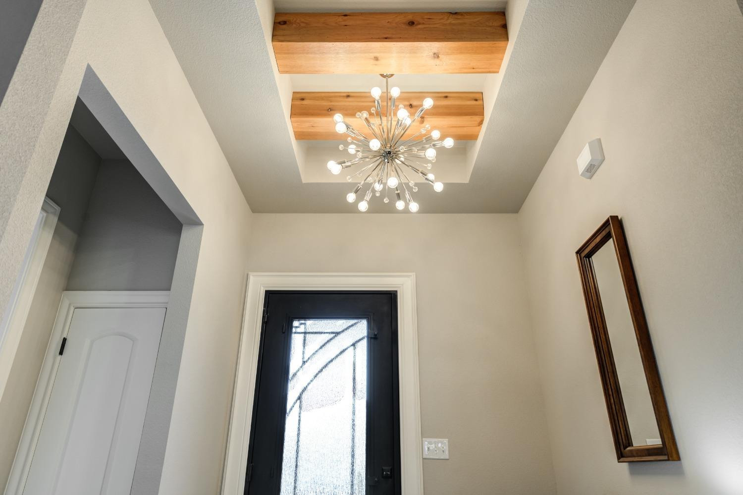 4908 109th Place Lubbock, TX 79424 - Photo 4 of 44 a view of a livingroom with a window