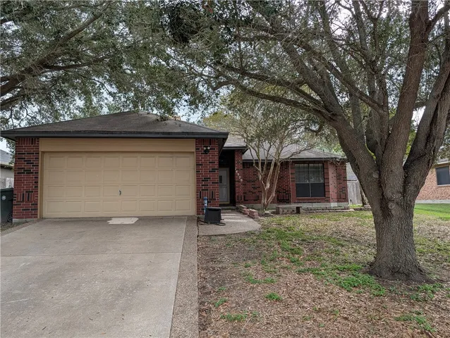 $2,250 | 14929 Red River Drive, Corpus Christi, TX 78410