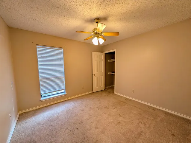 $2,250 | 14929 Red River Drive, Corpus Christi, TX 78410