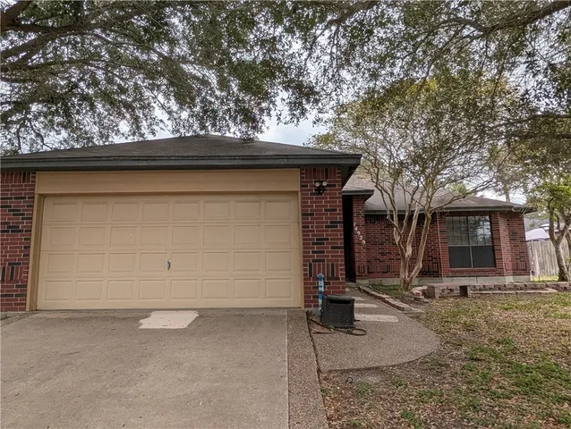 $2,250 | 14929 Red River Drive, Corpus Christi, TX 78410