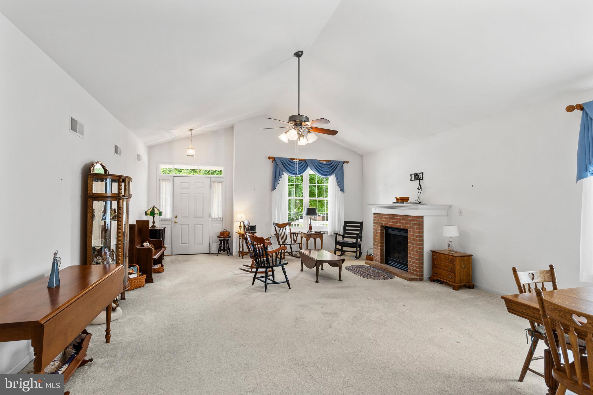 424 Haymarket Lane Lititz, PA 17543 - Photo 6 of 22