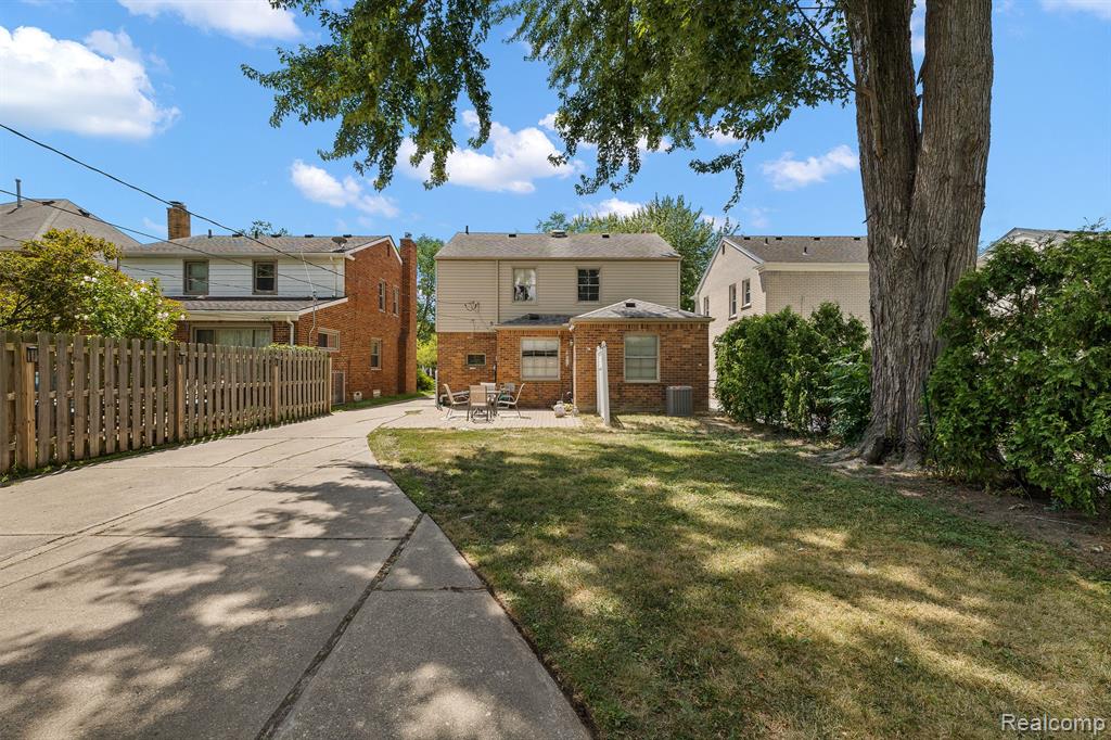 1730 Littlestone Road Grosse Pointe Woods, MI 48236 - Photo 41 of 45