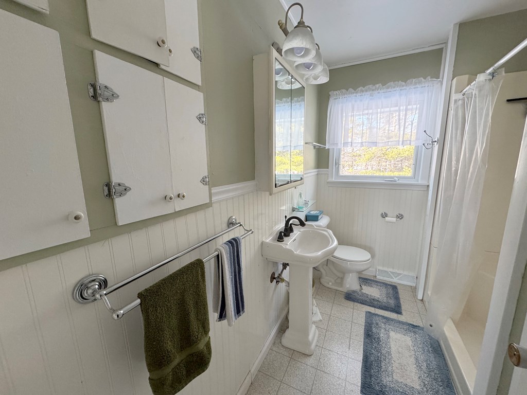 1340 Jackson Harbor Road Washington Island, WI 54246 - Photo 12 of 23 Gallery Image 12