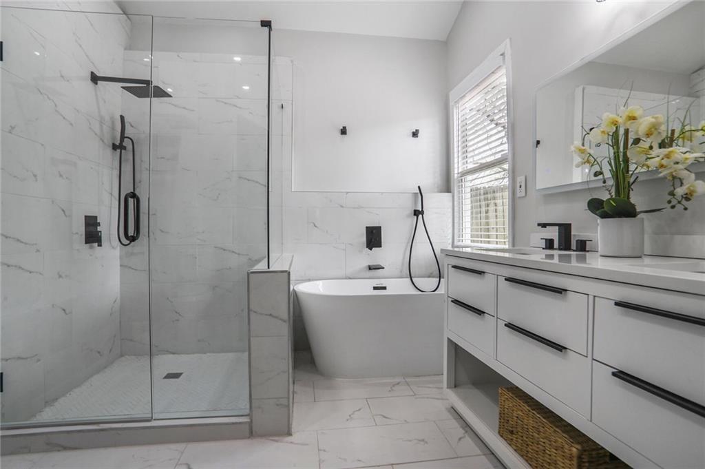 652 Hugh Street Southwest Atlanta, GA 30310 - Photo 10 of 17 Gallery Image 10