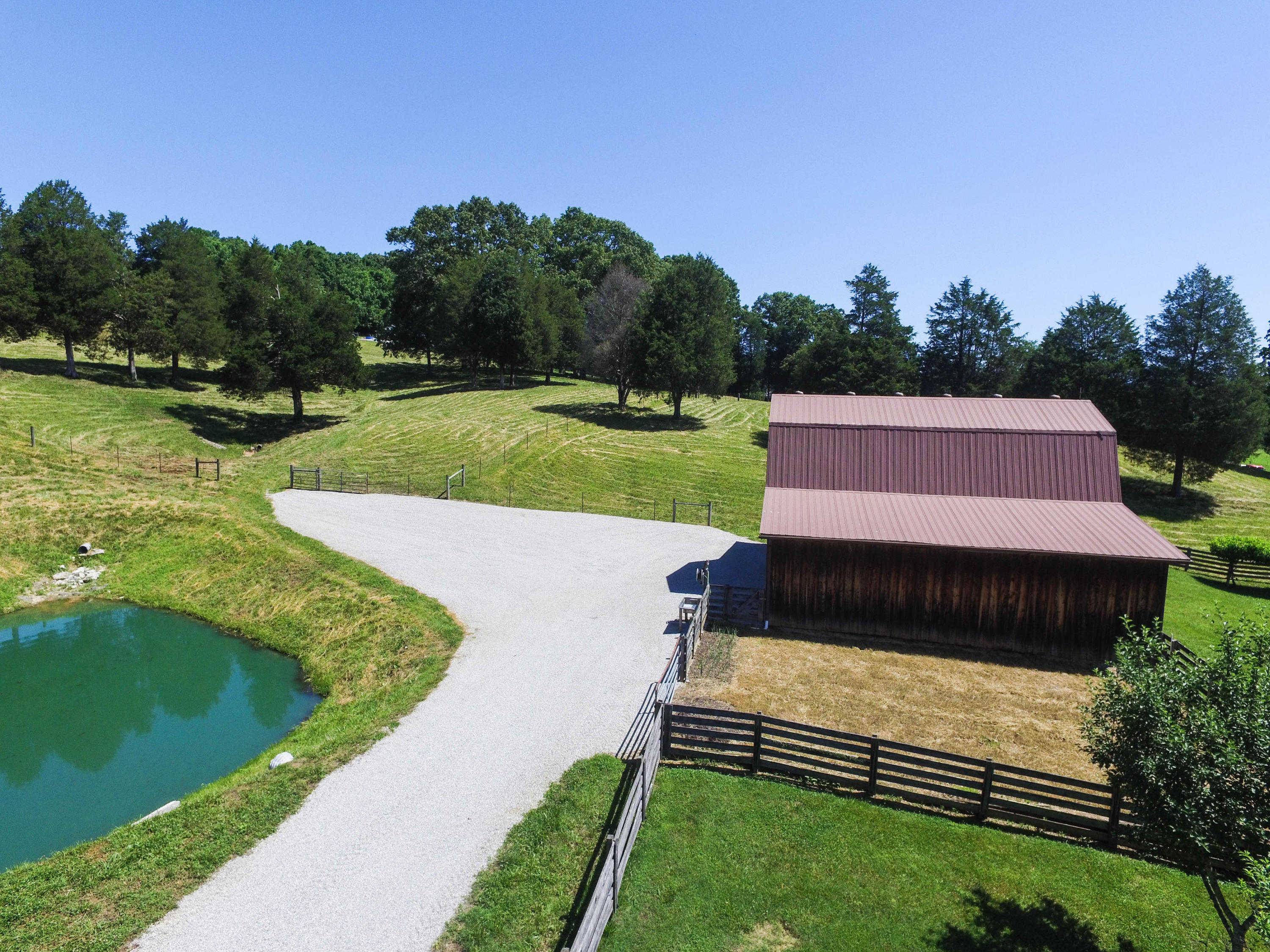 377 Sinking Springs Road Clinton, TN 37716 - Photo 7 of 38 DJI_0225
