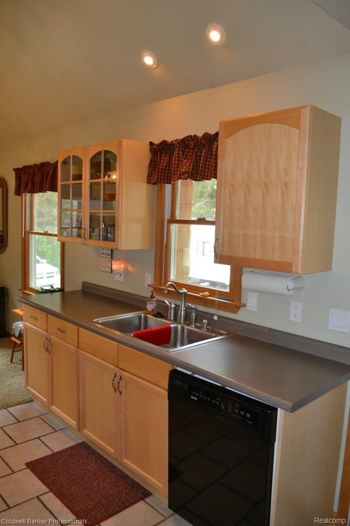 3754 Barnes Lake Road Columbiaville, MI 48421 - Photo 16 of 35 021.jpg