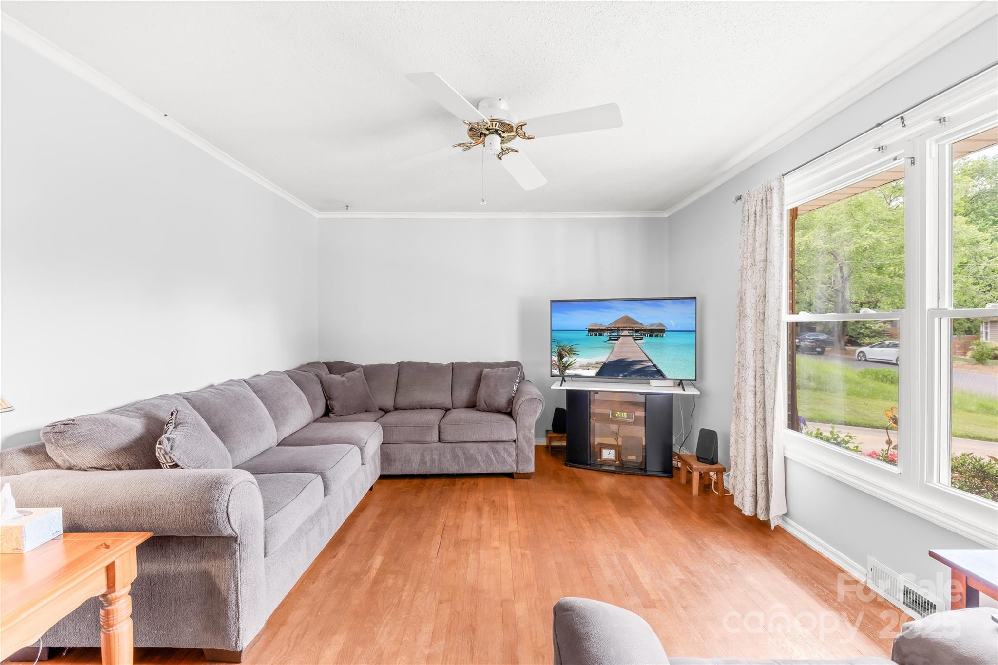 4901 White Oak Road Charlotte, NC 28210 - Photo 5 of 22 Gallery Image 5