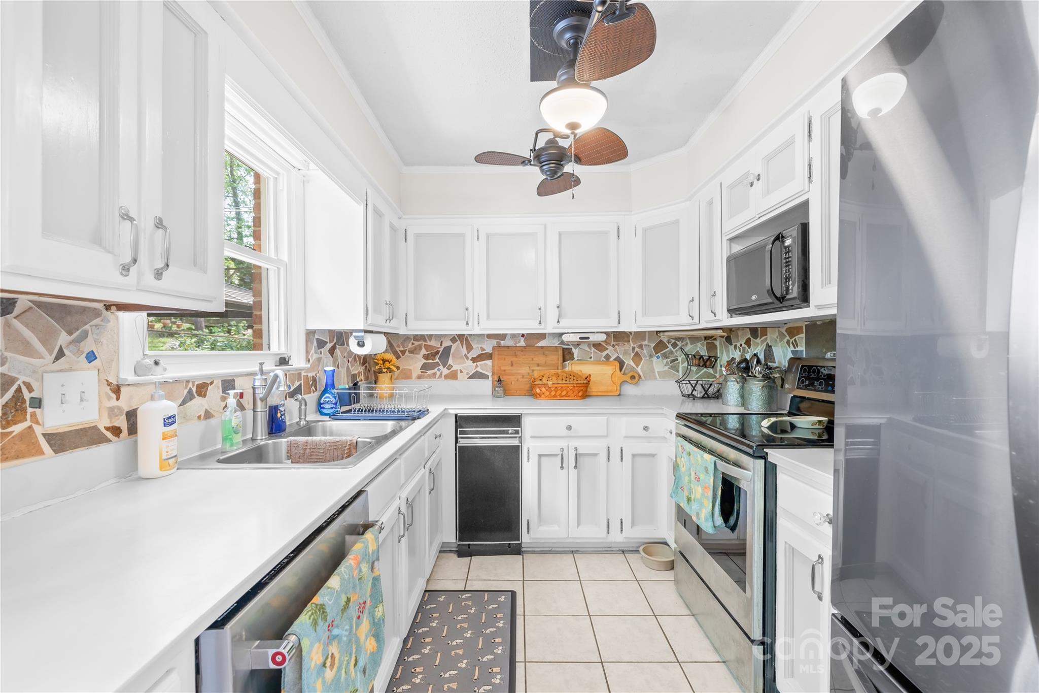 4901 White Oak Road Charlotte, NC 28210 - Photo 9 of 22 Gallery Image 9