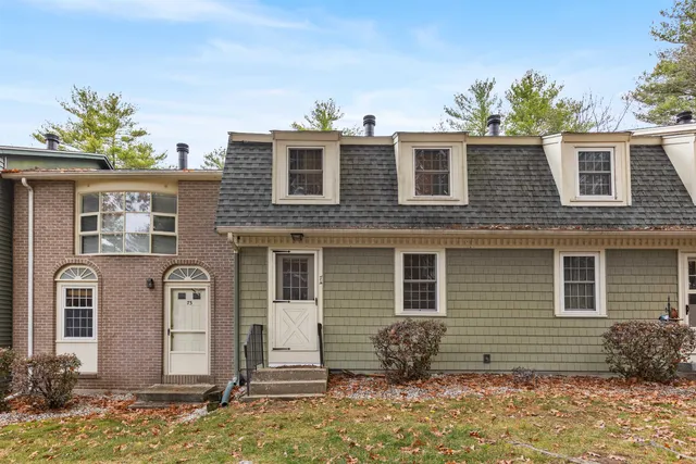 $349,900 | 74 Cannongate III Road, Unit 3, Nashua, NH 03063