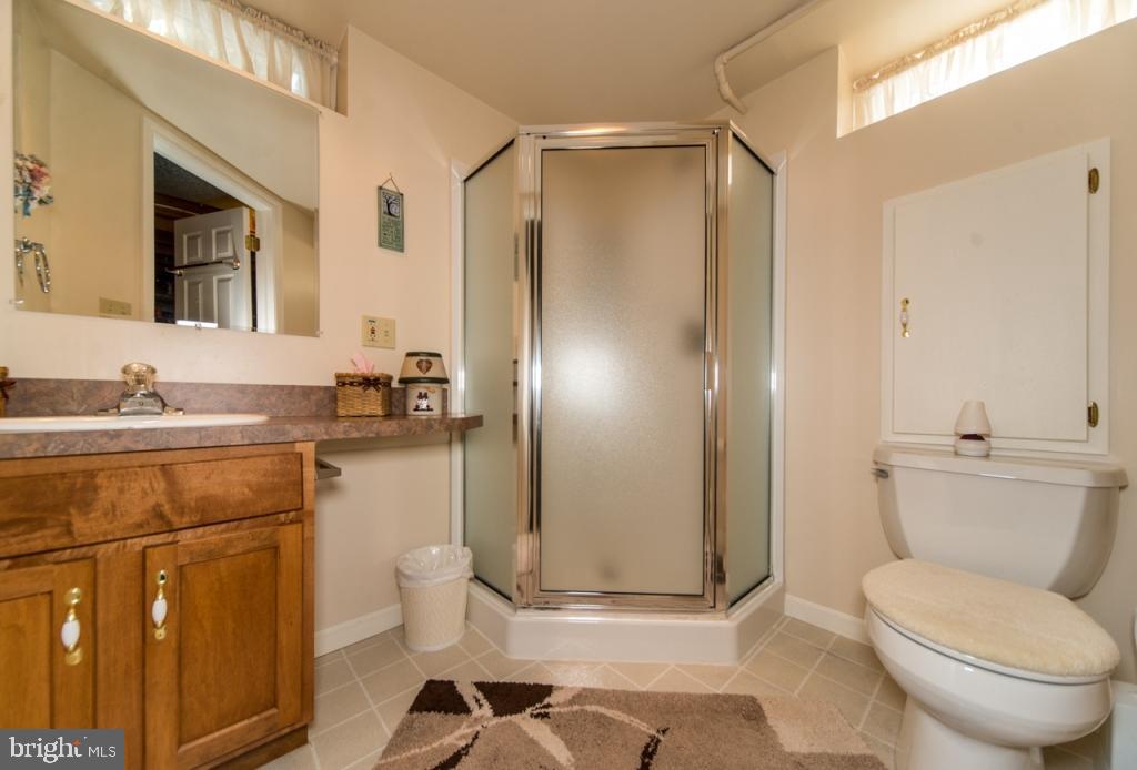 33 East Lemon Street Lititz, PA 17543 - Photo 17 of 25 Gallery Image 17