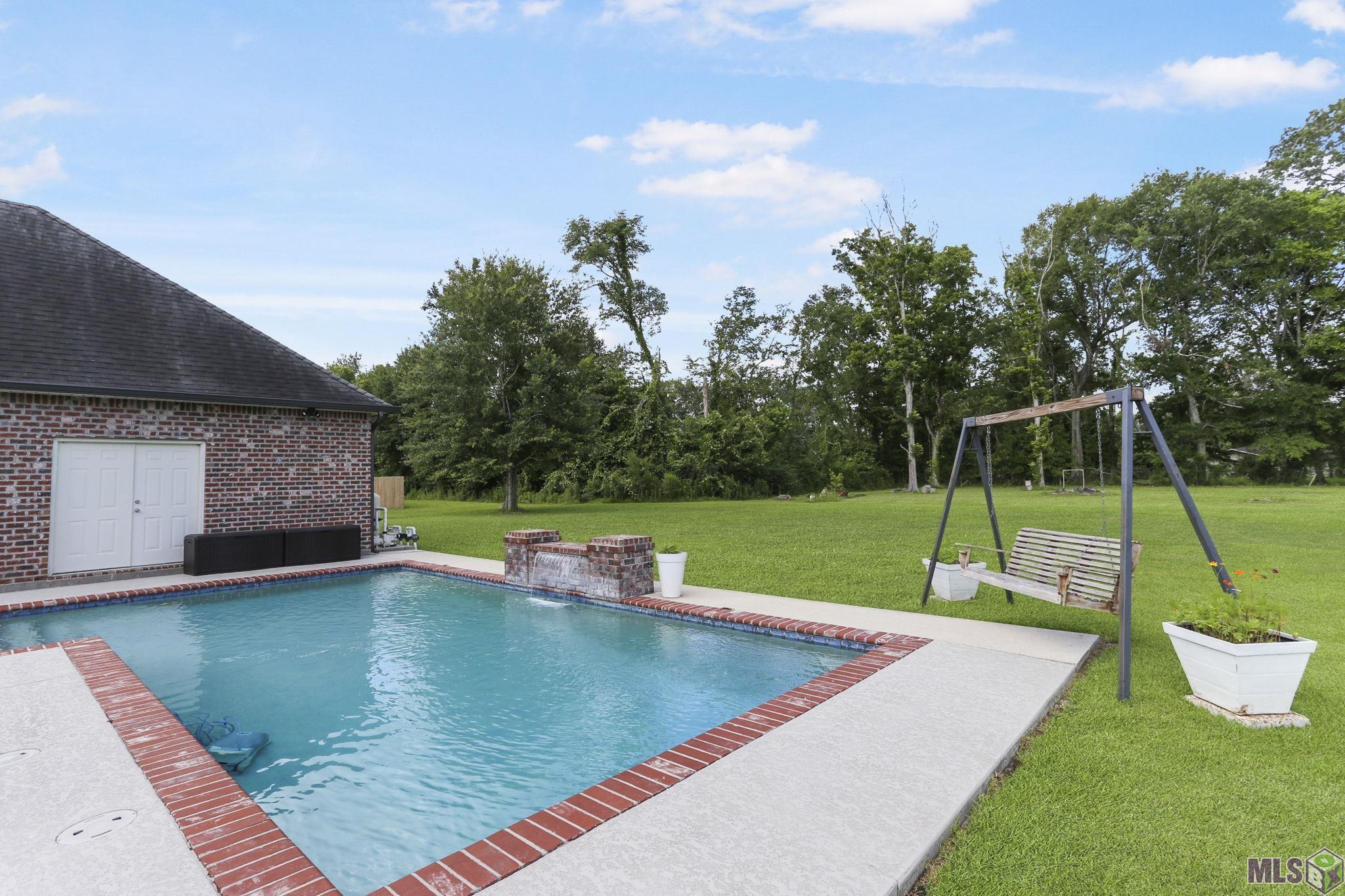 13517 Crawford Road Gonzales, LA 70737 - Photo 15 of 17 Gallery Image 15