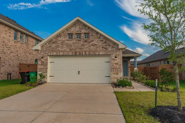 $2,200 | 27015 Bel Air Pt Lane, Katy, TX 77493