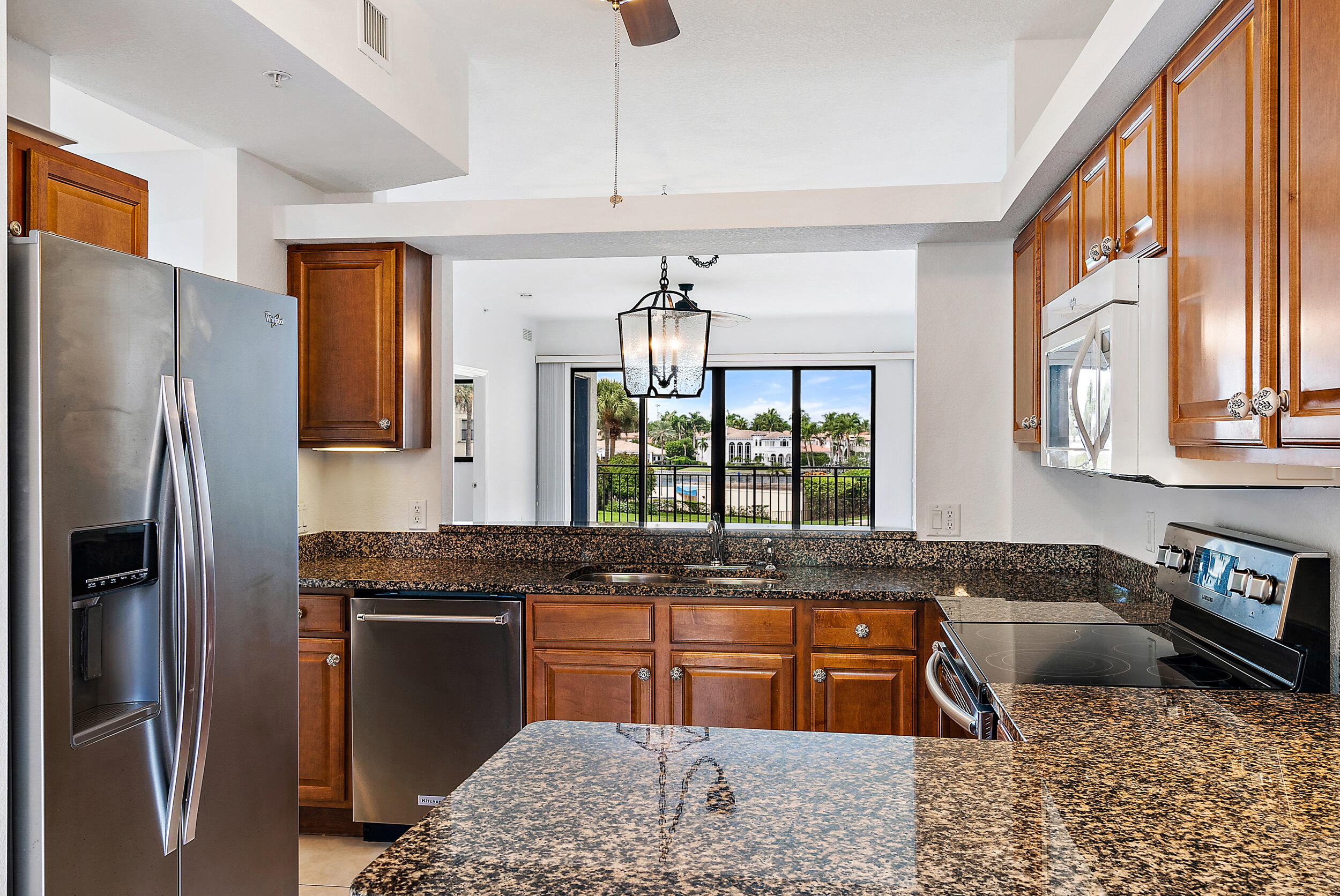 370 Golfview Road, Unit 203 North Palm Beach, FL 33408 - Photo 15 of 22 Kitchen