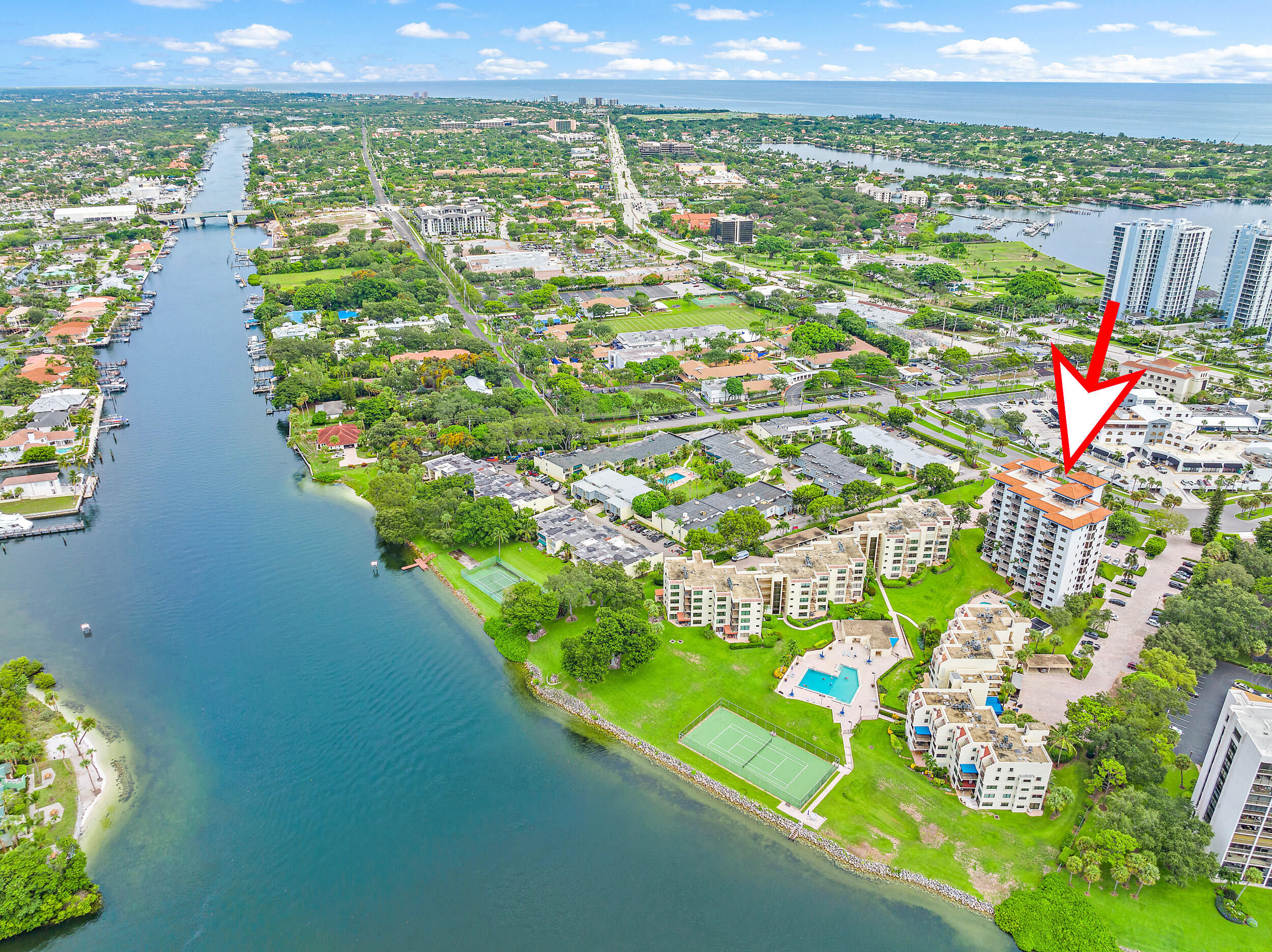 370 Golfview Road, Unit 203 North Palm Beach, FL 33408 - Photo 2 of 22 Aerial