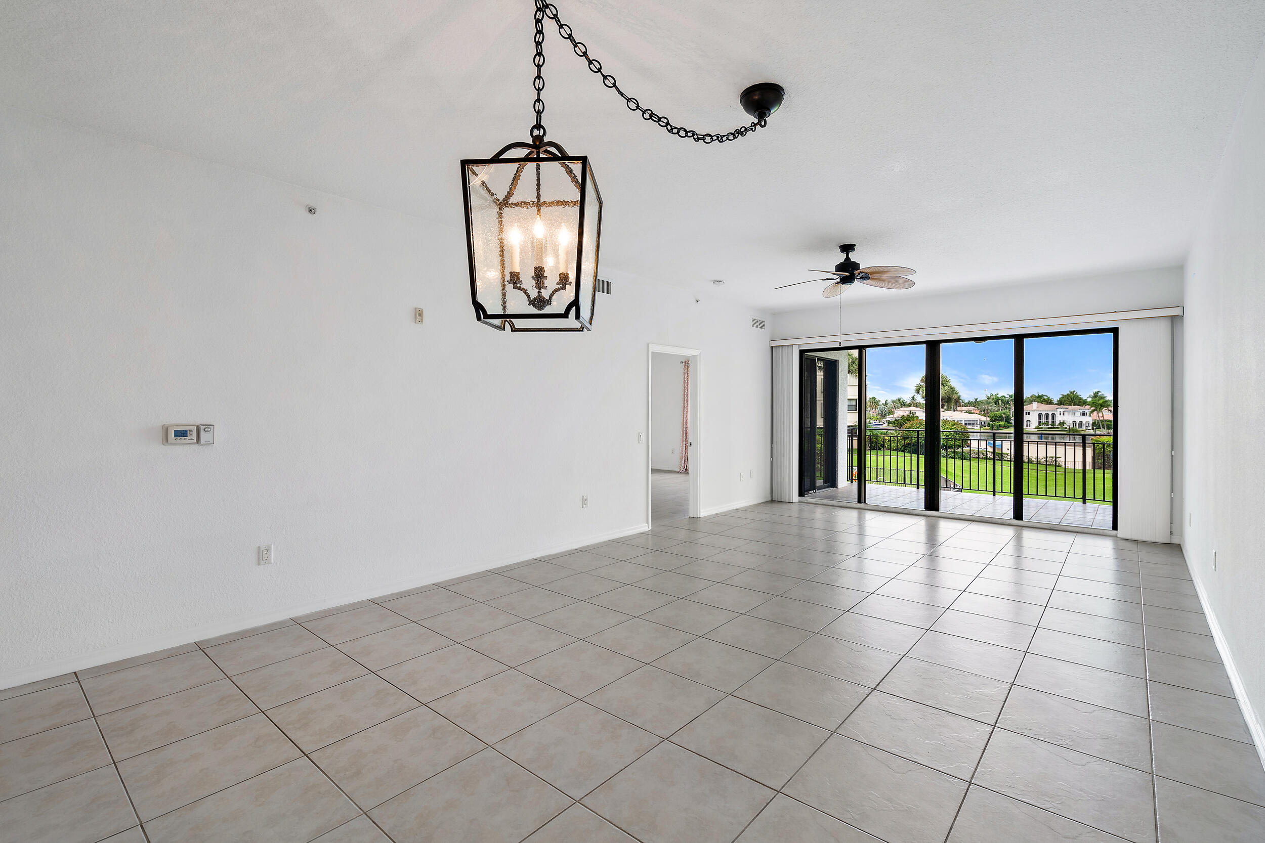 370 Golfview Road, Unit 203 North Palm Beach, FL 33408 - Photo 6 of 22 Dining