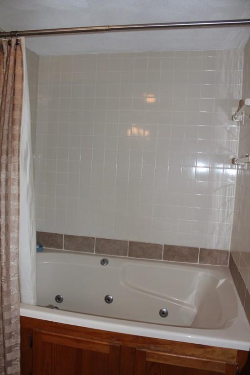 63 Grafton Road Upton, MA 01568 - Photo 20 of 42 Gallery Image 20