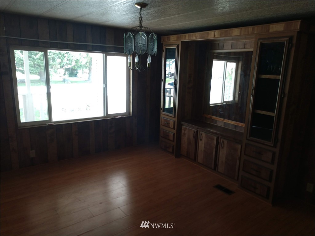 9706 Fruitdale Road Sedro-Woolley, WA 98284 - Photo 11 of 30 Gallery Image 11