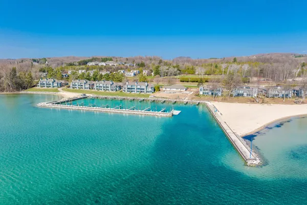 $750,000 | 760 Waypoint Circle, Suttons Bay, MI 49682