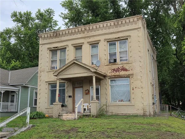 $239,000 | 1325 Mitchell Avenue, St. Joseph, MO 64503