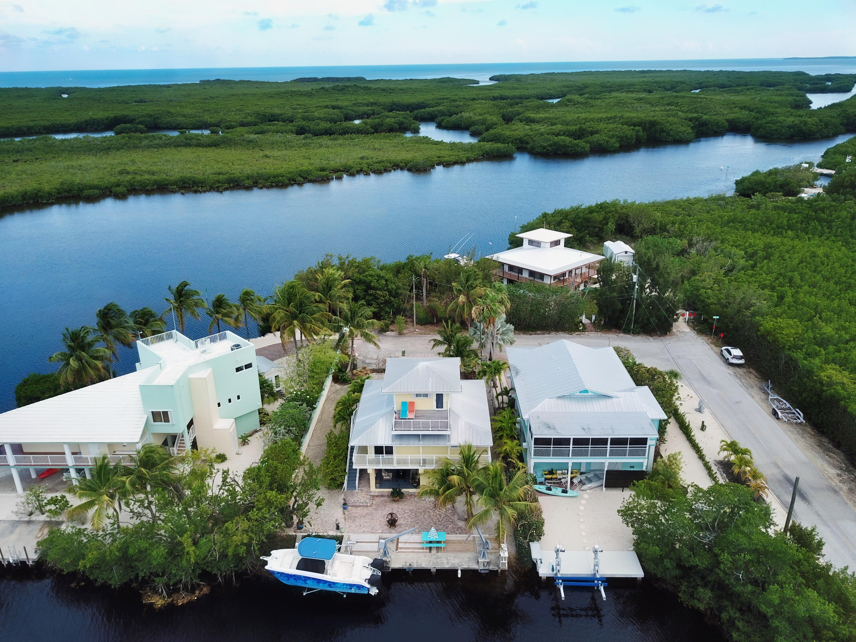 104 8th Lane Key Largo, FL 33037 - Photo 26 of 29 26