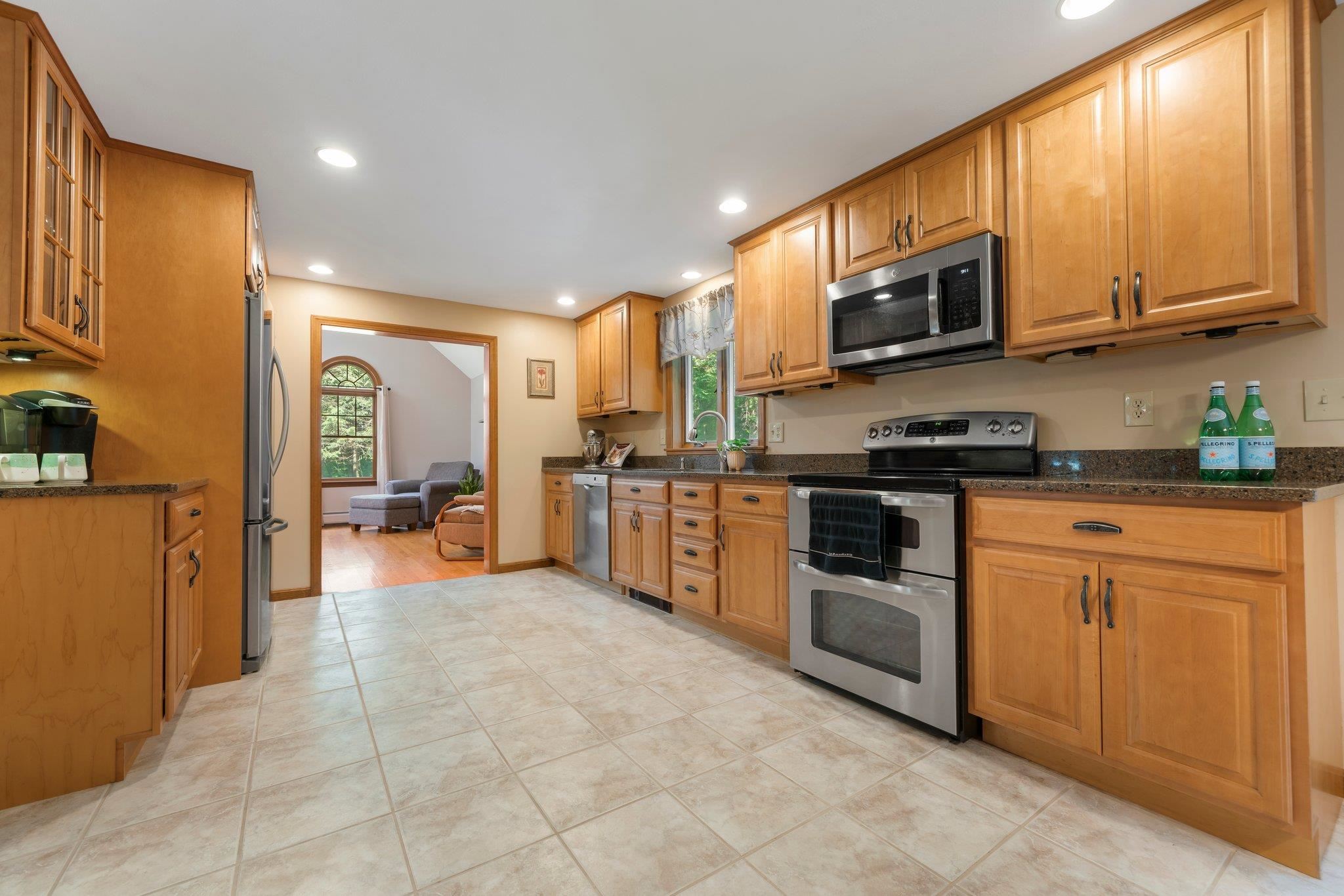 24 Pitman Road Hampstead, NH 03826 - Photo 11 of 37 Gallery Image 11