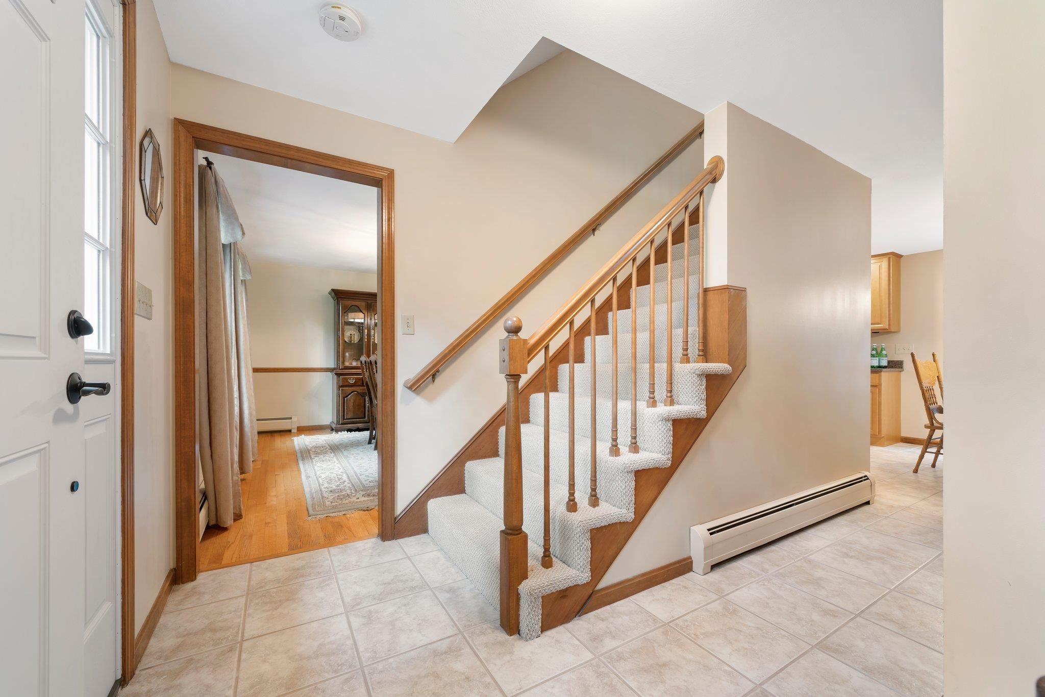 24 Pitman Road Hampstead, NH 03826 - Photo 3 of 37 Gallery Image 3