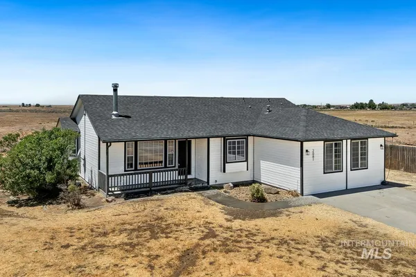 $525,000 | 2081 Southwest Buckey Drive, Mountain Home, ID 83647