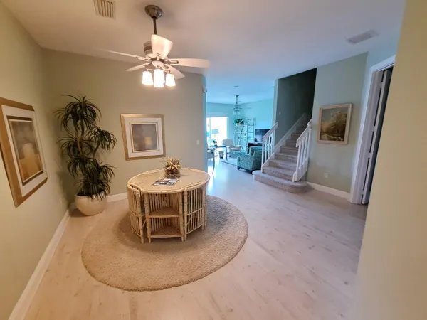 $5,500 | 204 Shelley Lane, Unit 204, Fort Pierce, FL 34949