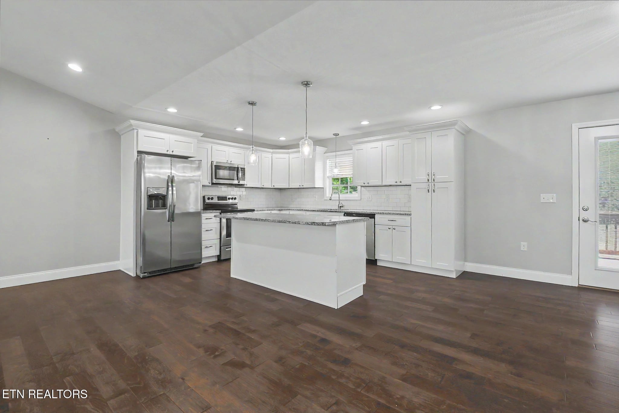 446 Stanley Hood Road Crossville, TN 38571 - Photo 8 of 24 Gallery Image 8