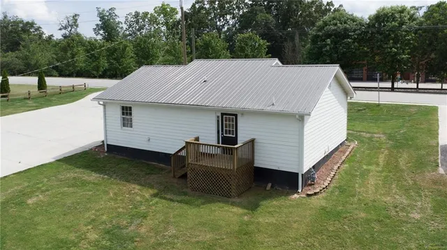 $850,000 | 334 Glenn Abby Lane, Pendergrass, GA 30567