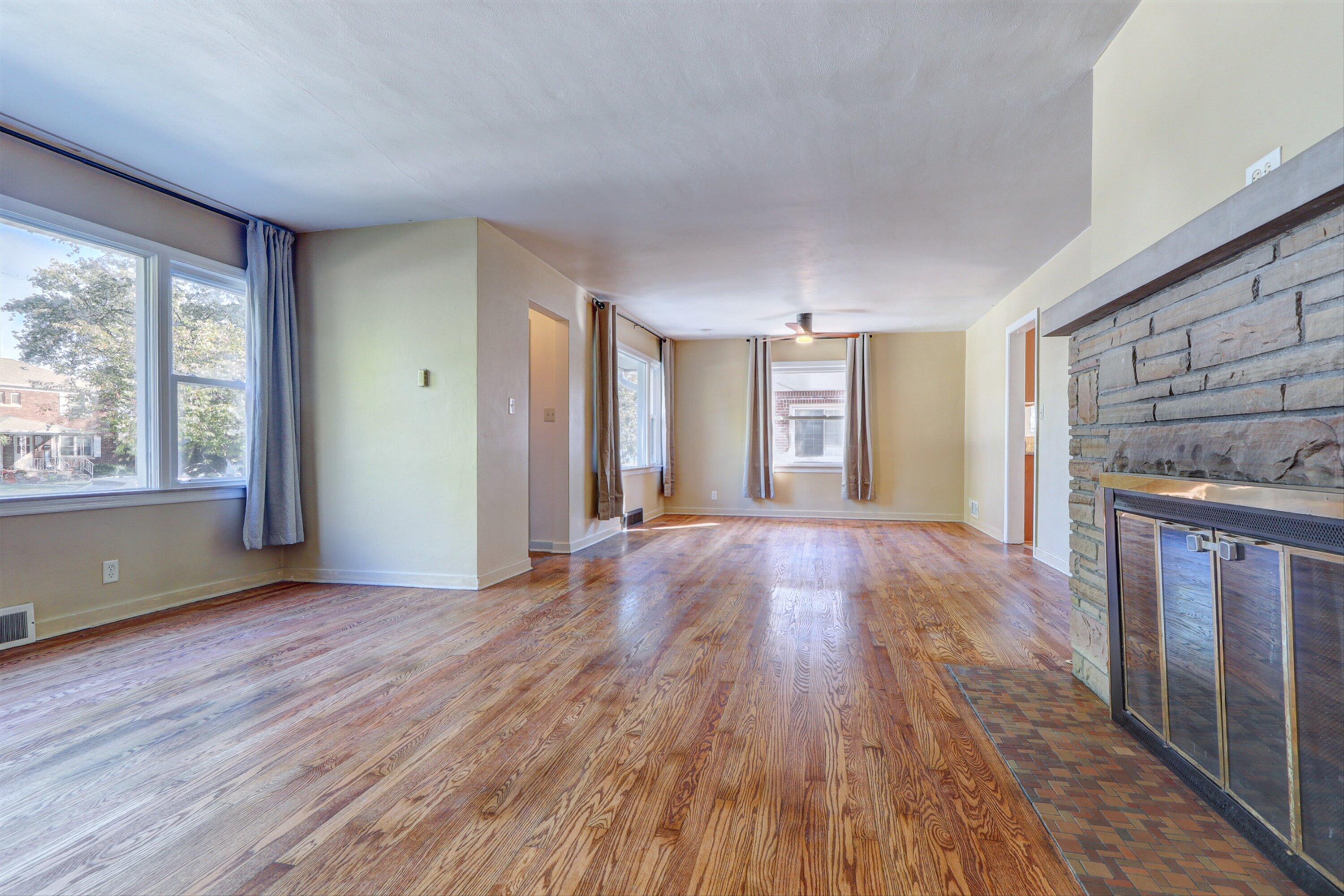 304 Beverly Place Munster, IN 46321 - Photo 14 of 57 3000x2000