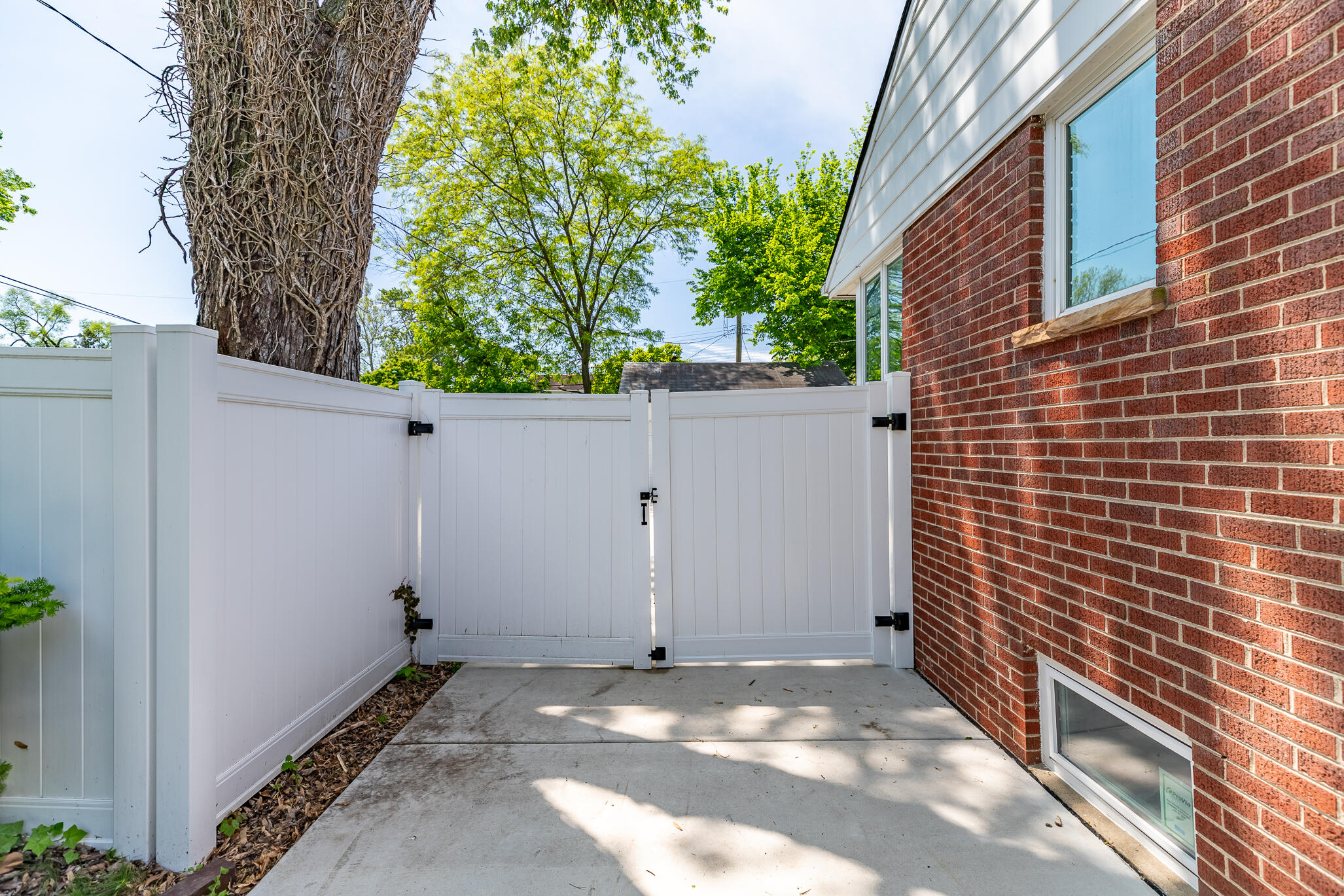 304 Beverly Place Munster, IN 46321 - Photo 38 of 57 2054x1369