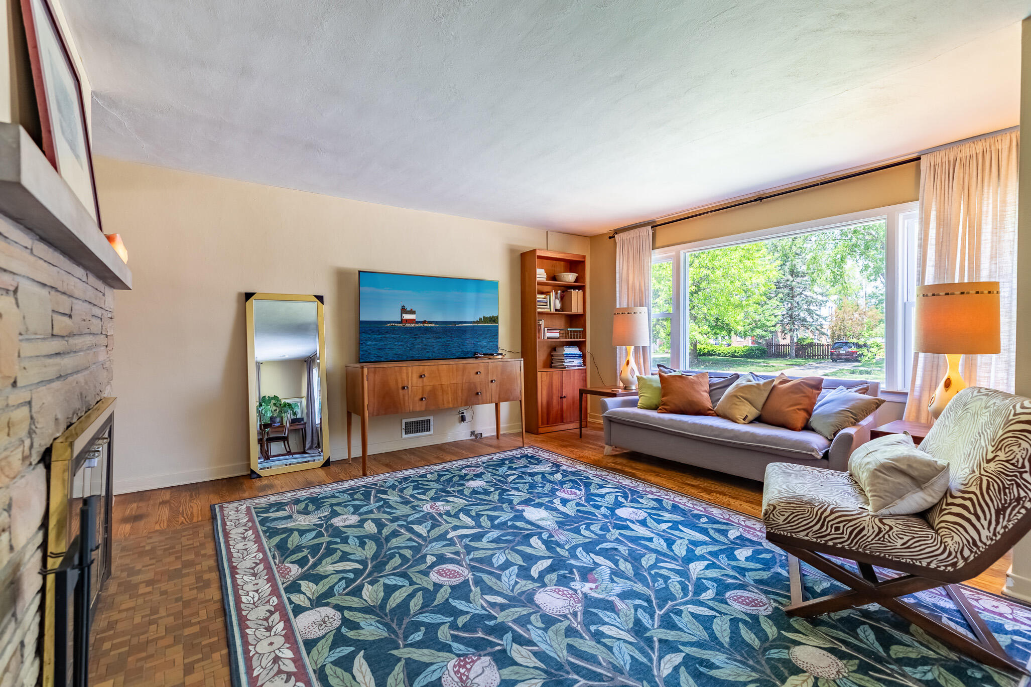 304 Beverly Place Munster, IN 46321 - Photo 8 of 57 2054x1369