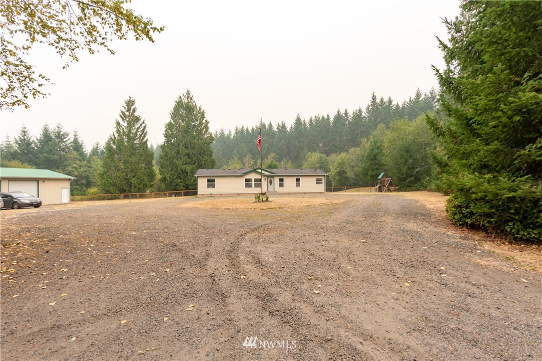 517 South Military Road Winlock, WA 98596 - Photo 14 of 31 a view of outdoor space with green field