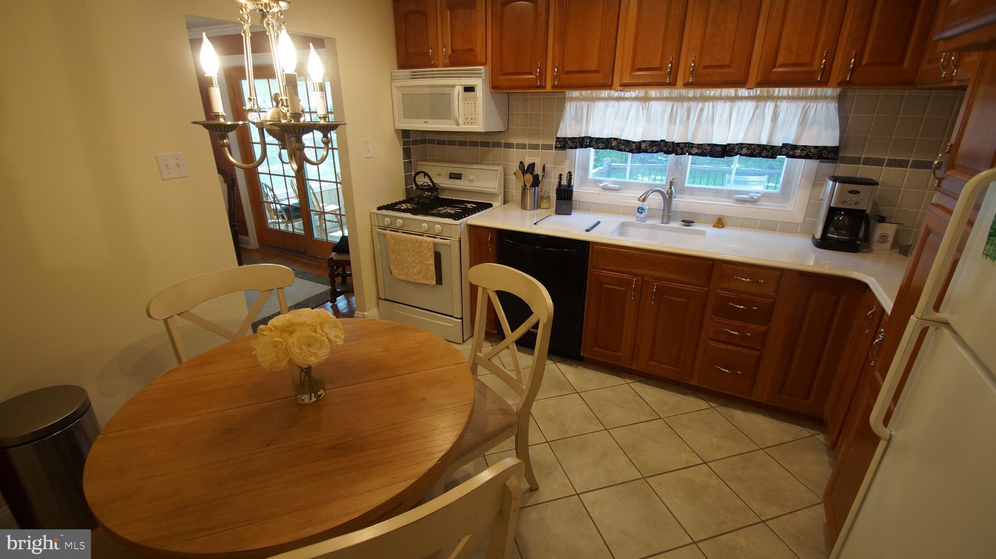 3988 Longfellow Road Huntingdon Valley, PA 19006 - Photo 13 of 29 Gallery Image 13
