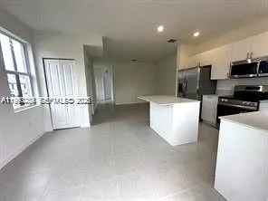 $2,600 | 27640 Southwest 156th Court, Homestead, FL 33032