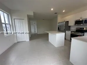 $2,600 | 27640 Southwest 156th Court, Homestead, FL 33032