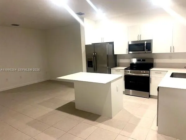 $2,600 | 27640 Southwest 156th Court, Homestead, FL 33032