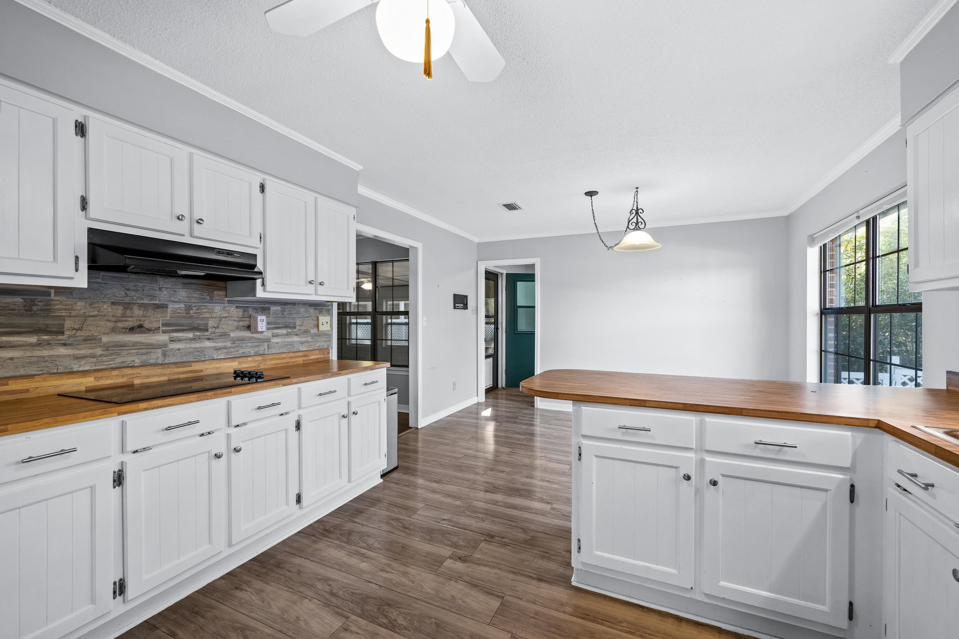 511 Ridgewood Drive Daphne, AL 36526 - Photo 22 of 59 Kitchen